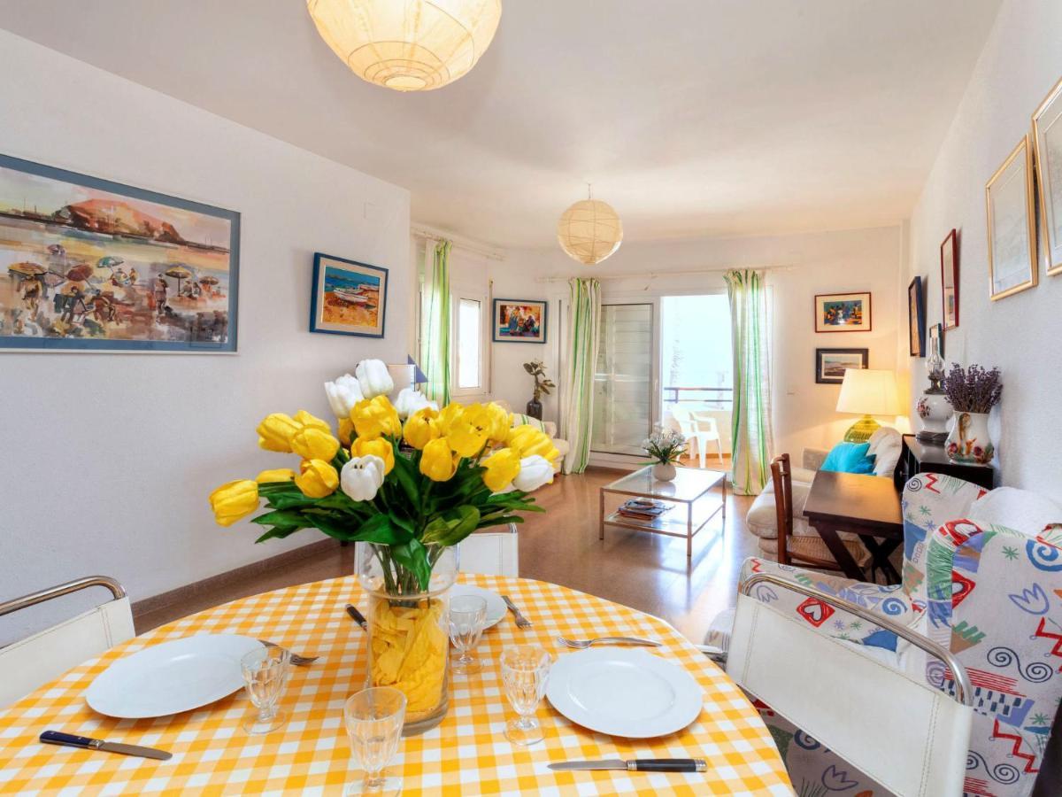 Apartment Maritim II By Interhome Llança Eksteriør bilde